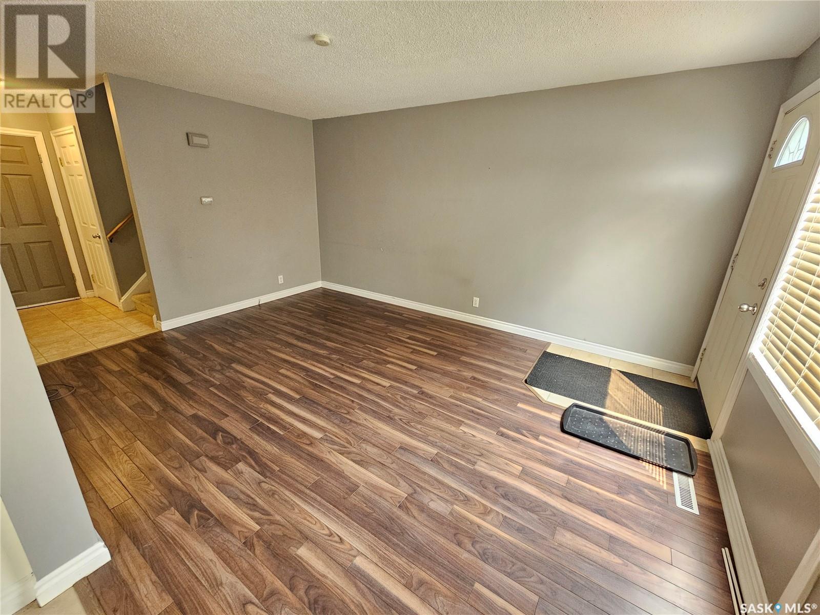 13 1292 Gordon Road, Moose Jaw, Saskatchewan  S6H 7V9 - Photo 4 - SK009091
