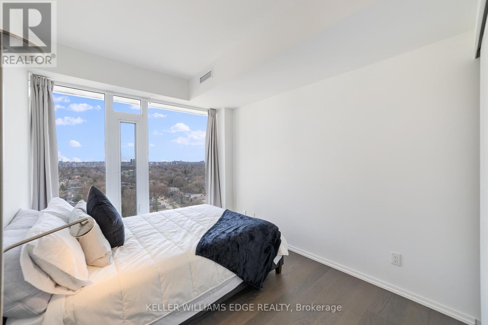 2107 - 5 Soudan Avenue, Toronto, Ontario  M4S 1V5 - Photo 8 - C12211825
