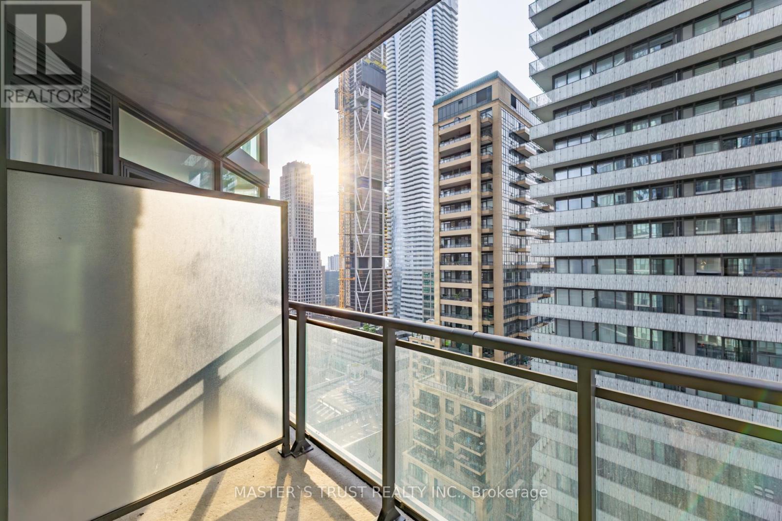 2808 - 45 Charles Street E, Toronto, Ontario  M4Y 0B8 - Photo 24 - C12211834