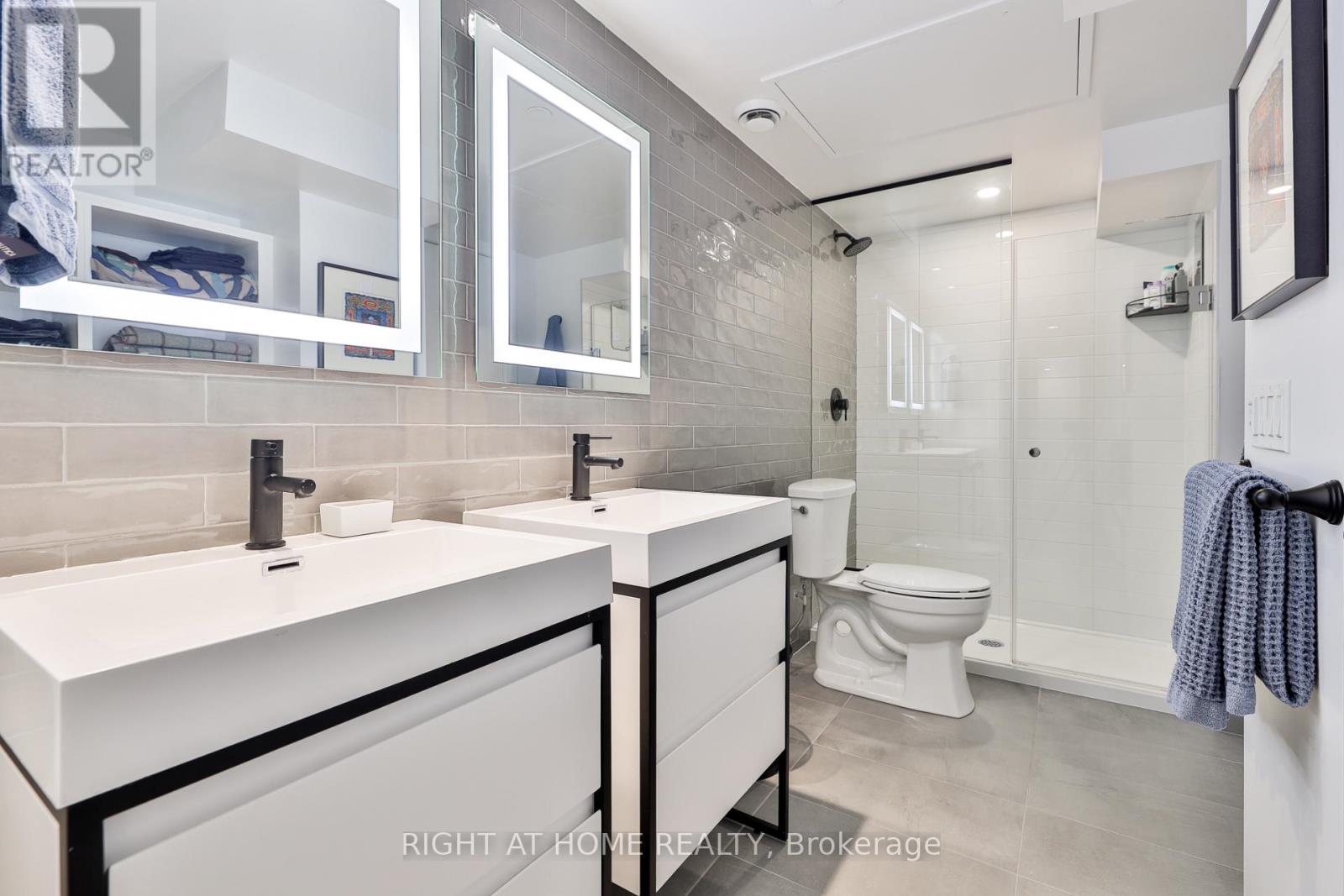 409 - 150 Logan Avenue, Toronto, Ontario  M4M 0E4 - Photo 13 - E12211816