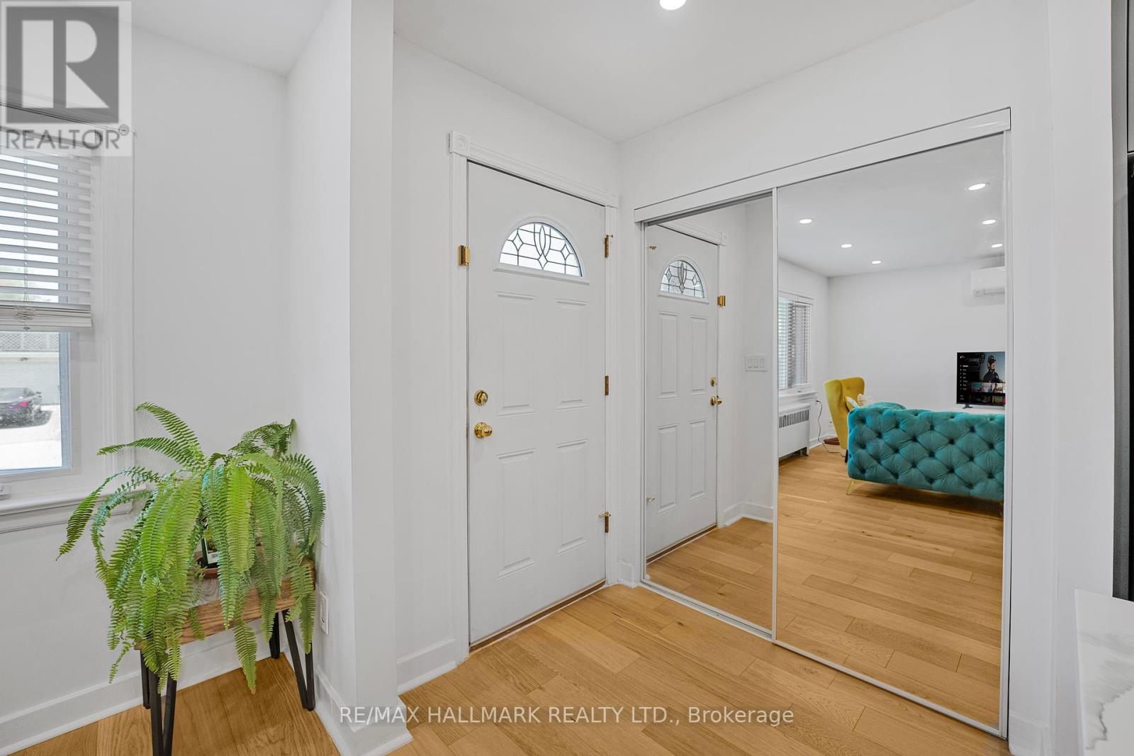 67 Princemere Crescent, Toronto (Wexford-Maryvale), Ontario  M1R 3X1 - Photo 5 - E12211864