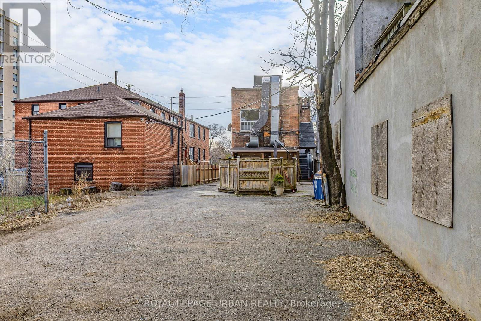 1201 Broadview Avenue, Toronto, Ontario  M4K 2T1 - Photo 43 - E12211865