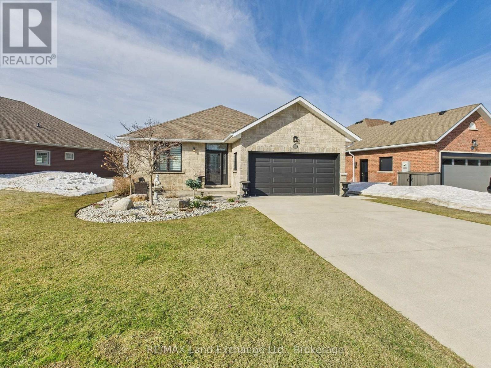 189 Carloway Trail, Huron-Kinloss, Ontario  N2Z 0A4 - Photo 25 - X12030609