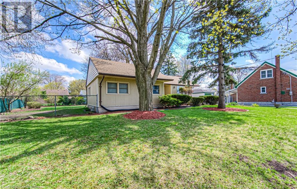 47 Belleview Avenue, Kitchener, Ontario  N2B 1G4 - Photo 6 - 40739372