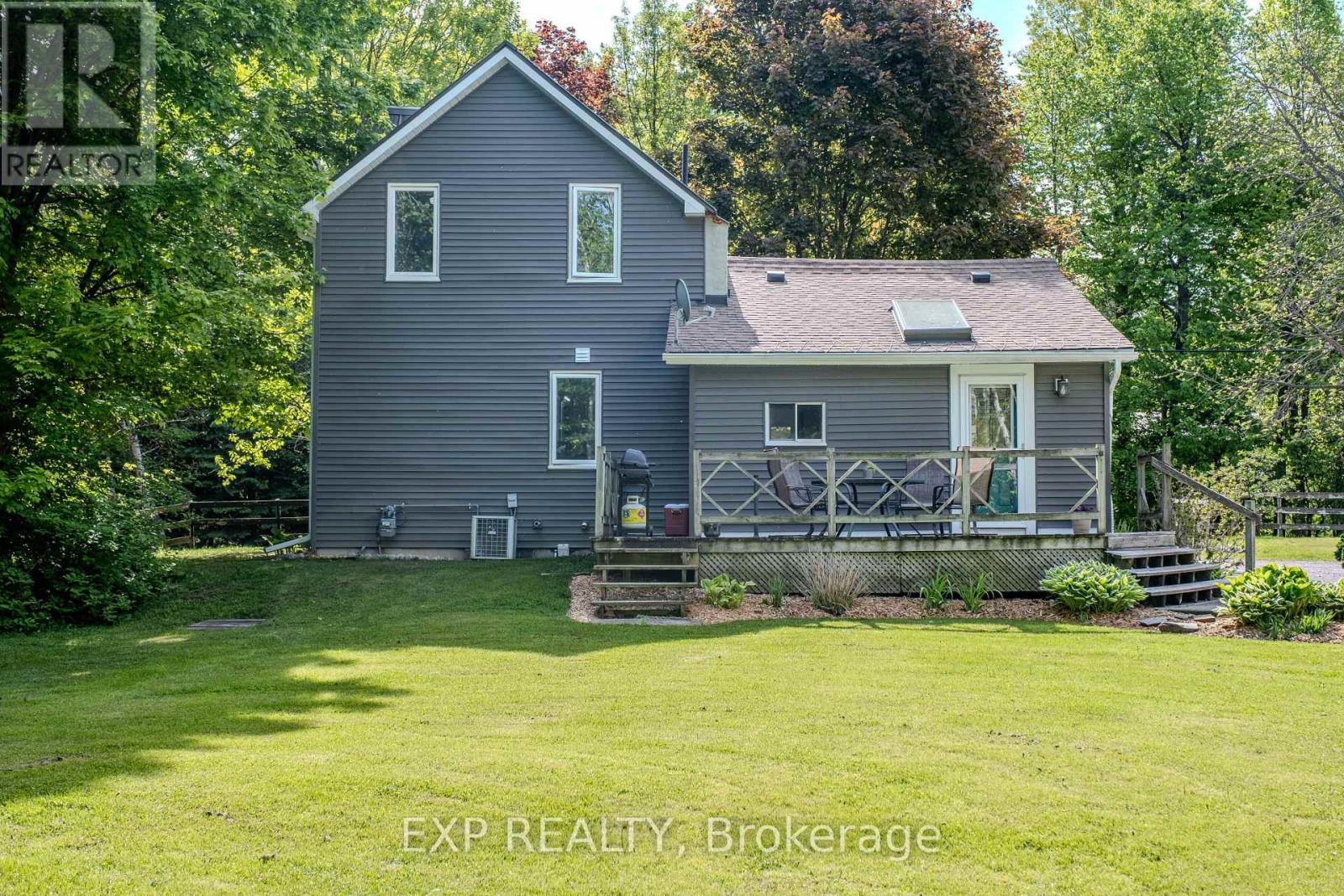 72 Station Road, Georgina, Ontario  L0E 1N0 - Photo 24 - N12211821