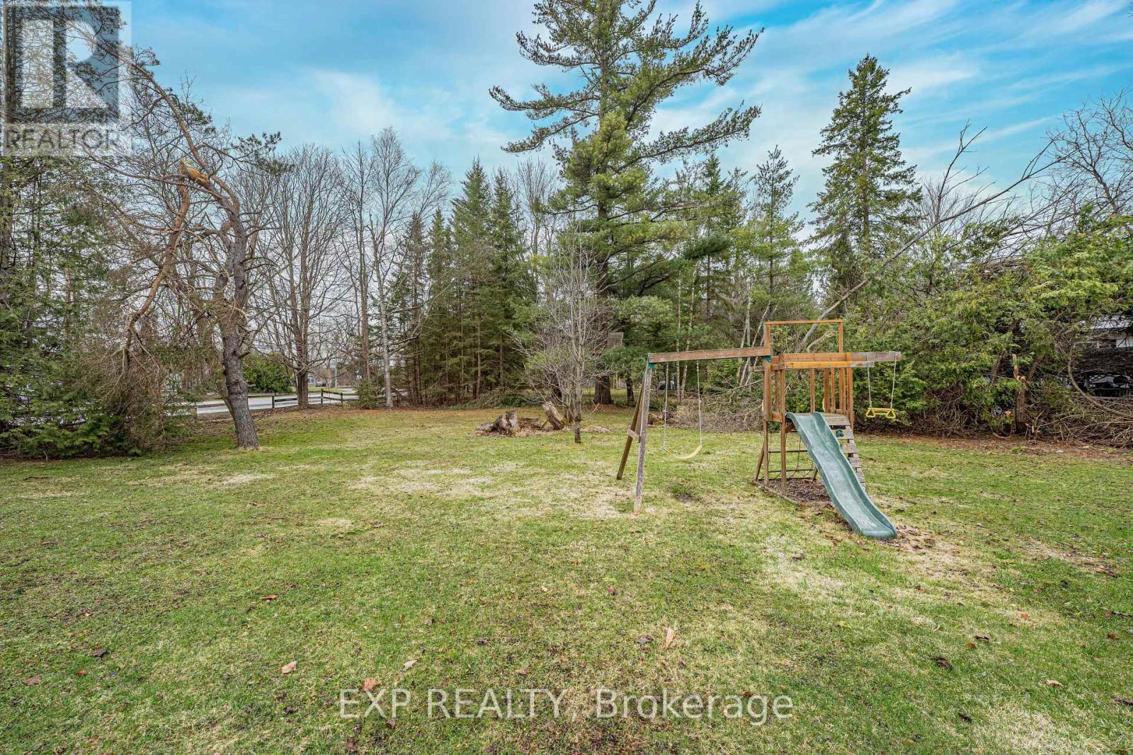 72 Station Road, Georgina, Ontario  L0E 1N0 - Photo 26 - N12211821