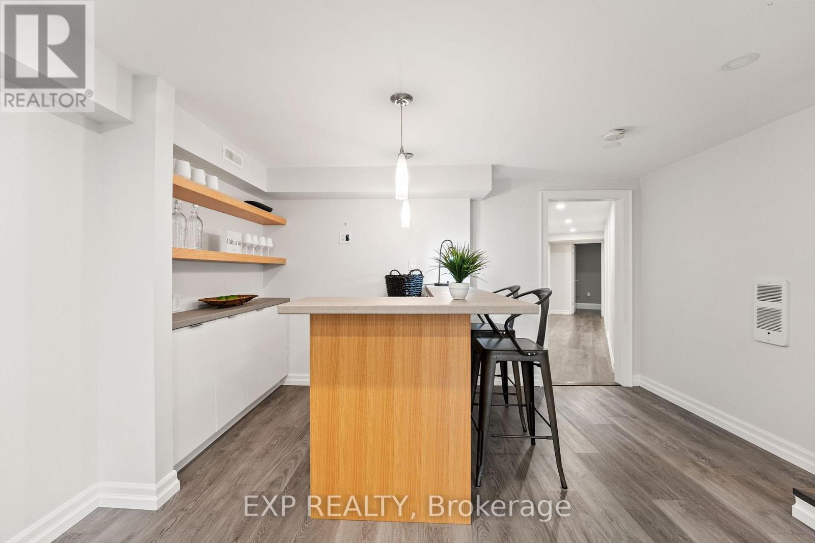 37 Manniku Road, Georgina, Ontario  L9P 1R2 - Photo 28 - N12211836