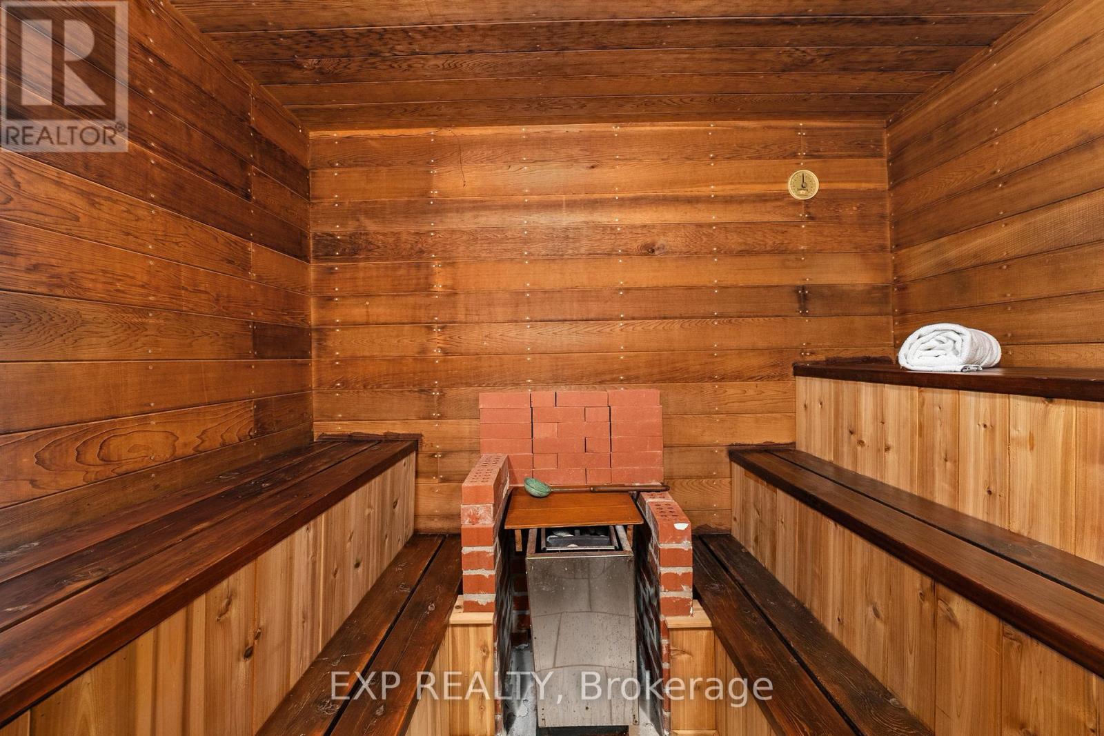 37 Manniku Road, Georgina, Ontario  L9P 1R2 - Photo 33 - N12211836