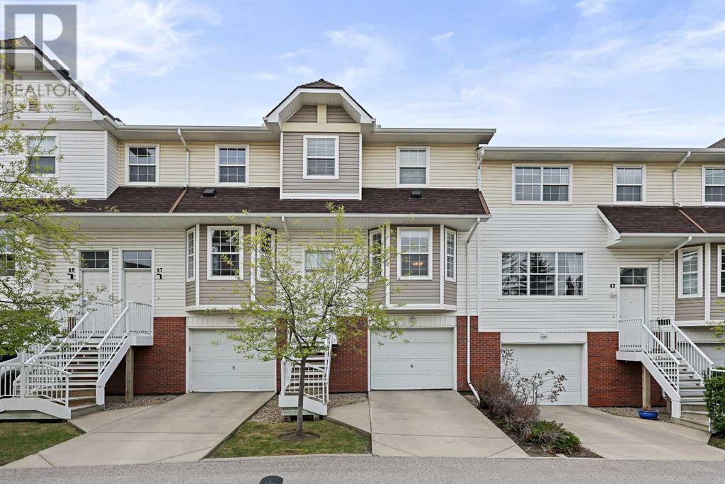 Property at 45 Tuscany Springs Gardens NW image 1