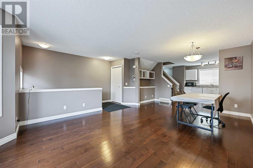 Property at 45 Tuscany Springs Gardens NW image 4