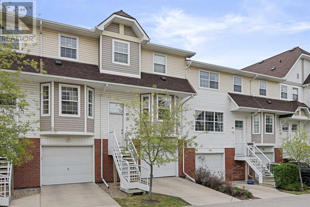 Property at 45 Tuscany Springs Gardens NW image 2