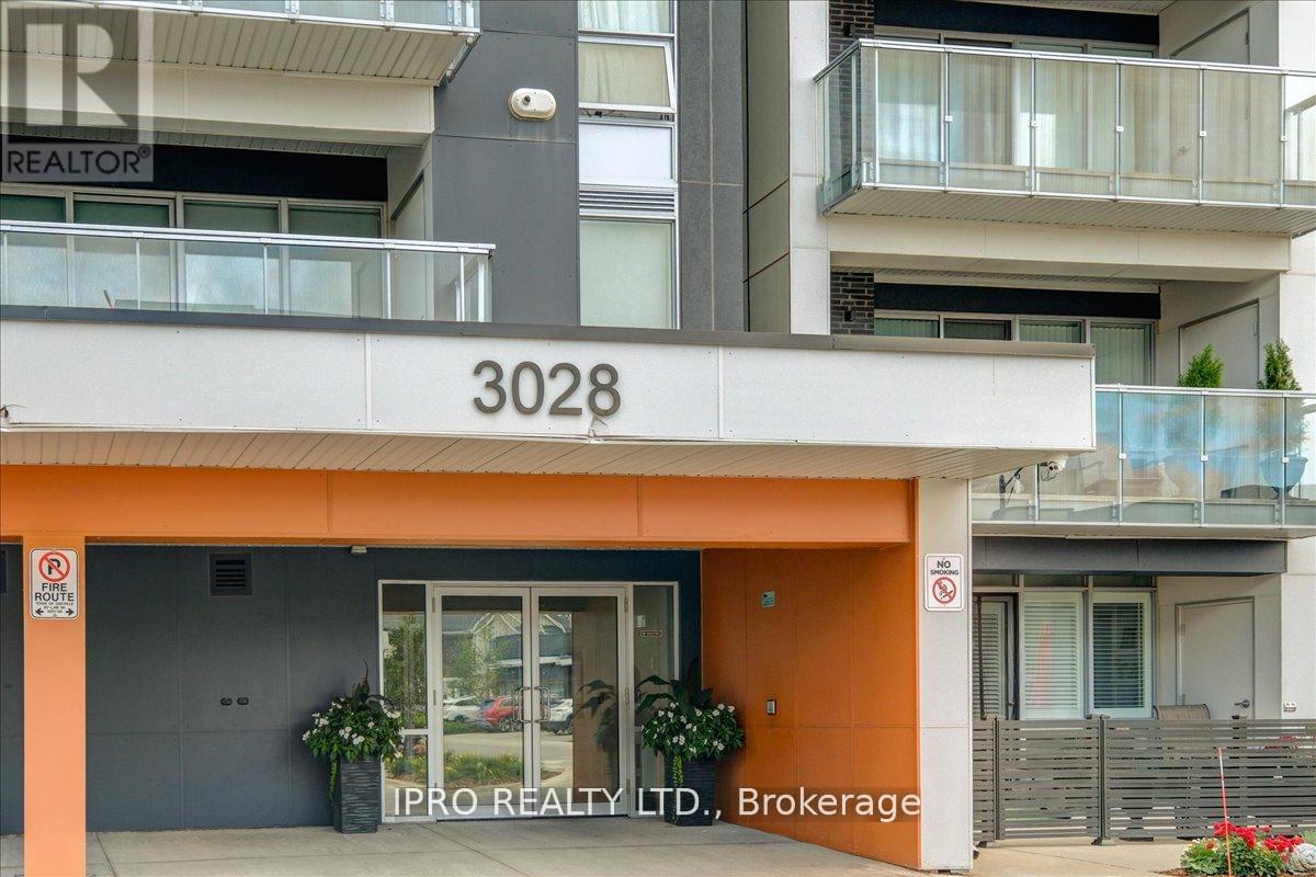 111 - 3028 Creekshore Common, Oakville, Ontario  L6M 5K6 - Photo 4 - W12211804
