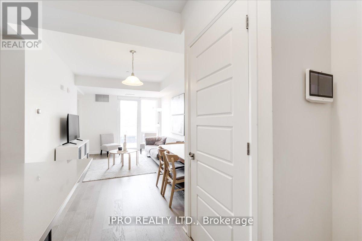 111 - 3028 Creekshore Common, Oakville, Ontario  L6M 5K6 - Photo 6 - W12211804