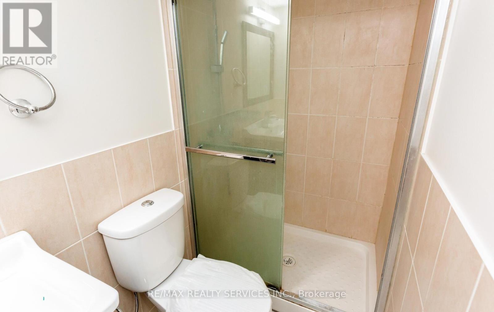 592 Orange Walk Crescent, Mississauga, Ontario  L5R 0A3 - Photo 34 - W12211807