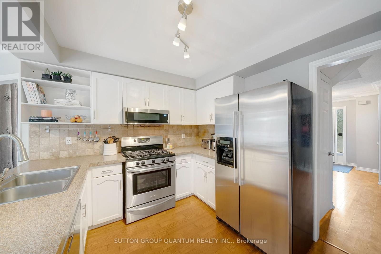 1217 Creekside Drive, Oakville, Ontario  L6H 4Y8 - Photo 12 - W12211811