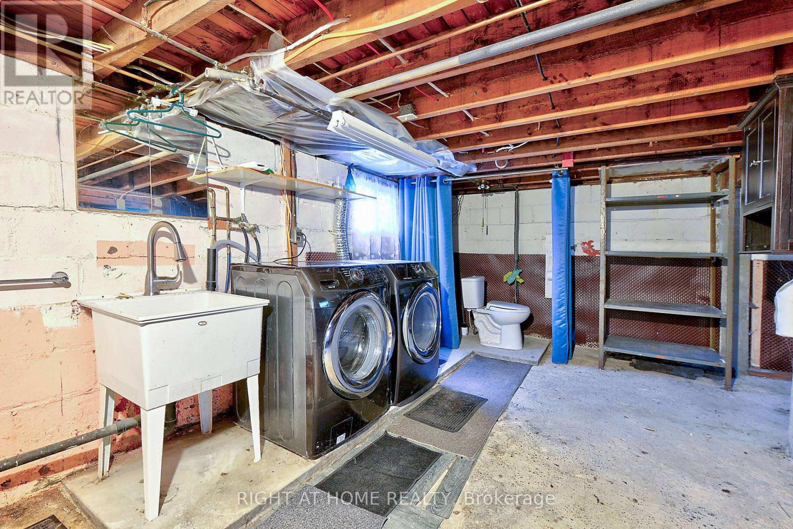 90 Woodward Avenue, Brampton (Brampton North), Ontario  L6V 1K6 - Photo 22 - W12211828