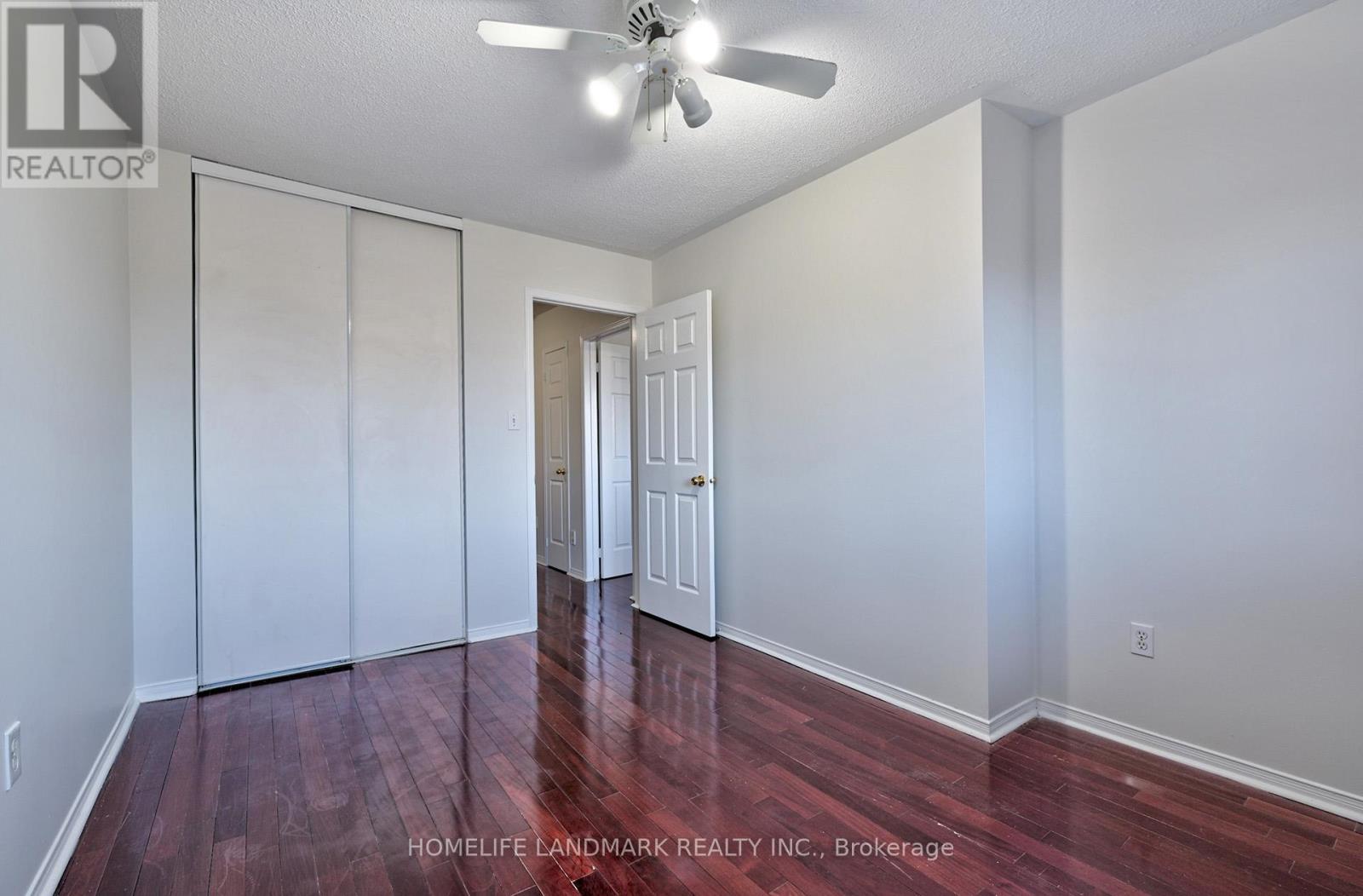 719 Stonebridge Avenue, Mississauga, Ontario  L5V 2K9 - Photo 24 - W12211866