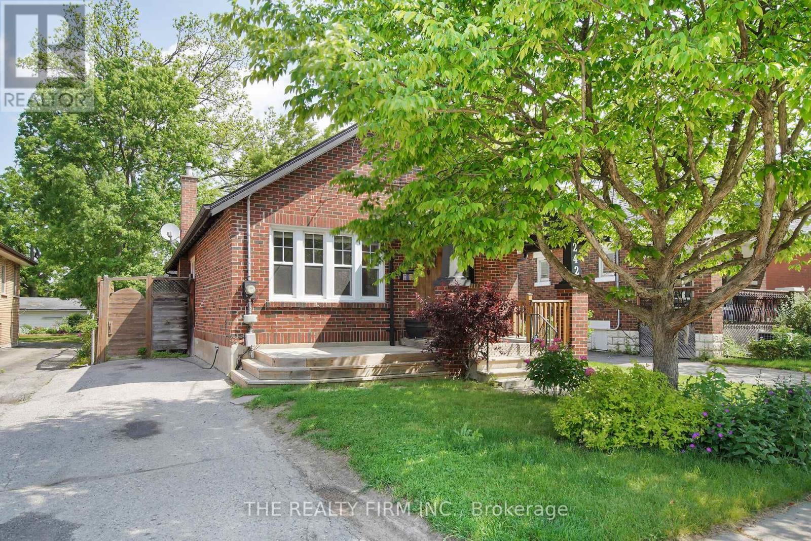 242 Emery Street E