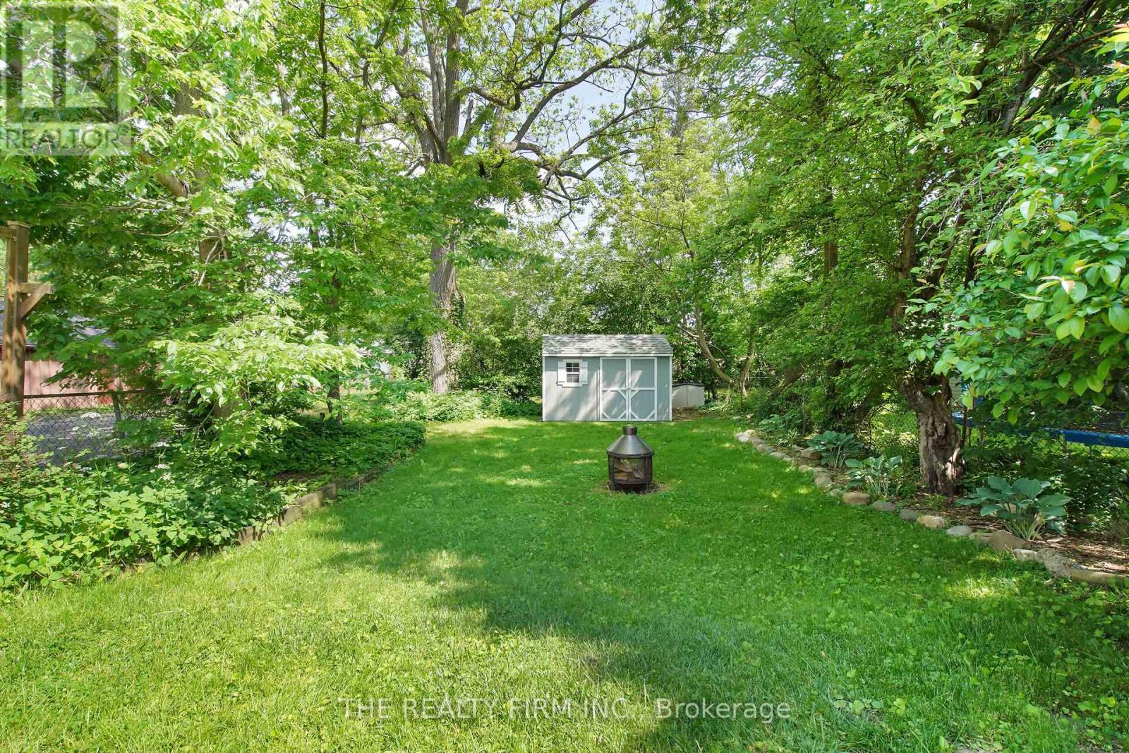 Photo 37 of 41 for 242 Emery Street E