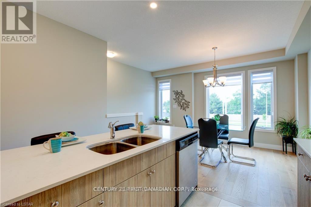 33 - 177 Edgevalley Road, London East, Ontario  N5V 0C5 - Photo 11 - X12211929
