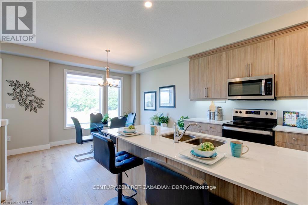 33 - 177 Edgevalley Road, London East, Ontario  N5V 0C5 - Photo 15 - X12211929
