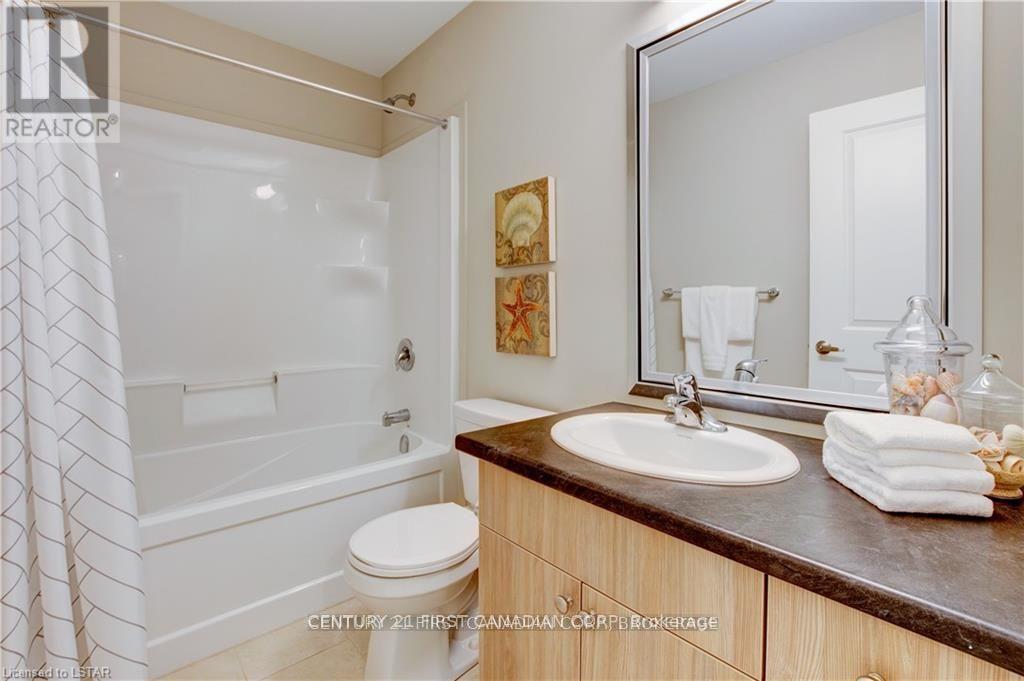 33 - 177 Edgevalley Road, London East, Ontario  N5V 0C5 - Photo 29 - X12211929