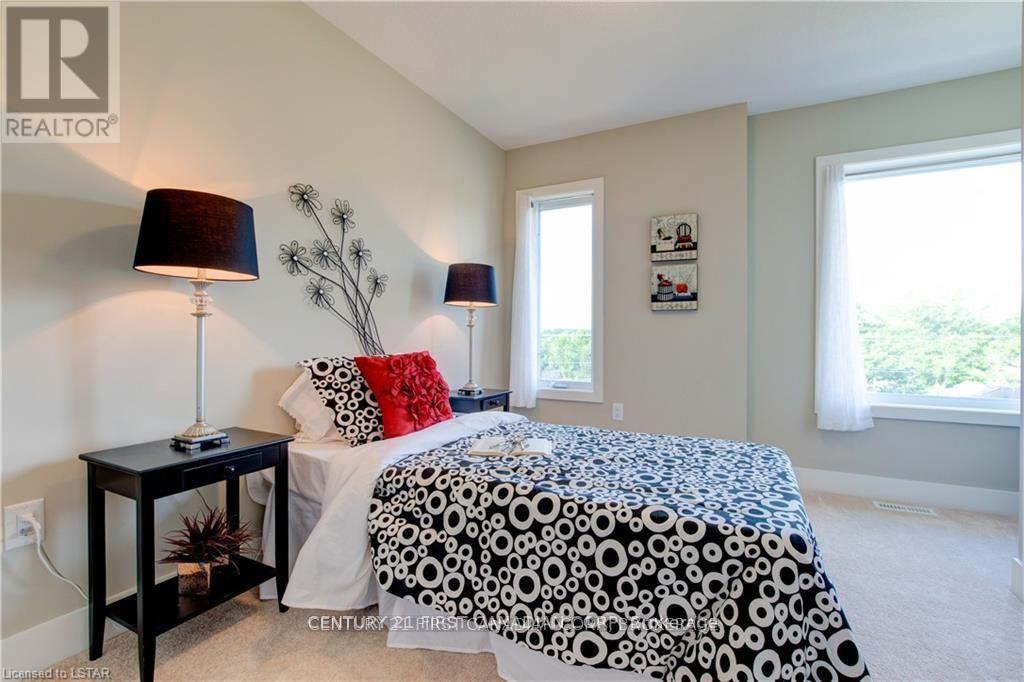 33 - 177 Edgevalley Road, London East, Ontario  N5V 0C5 - Photo 31 - X12211929