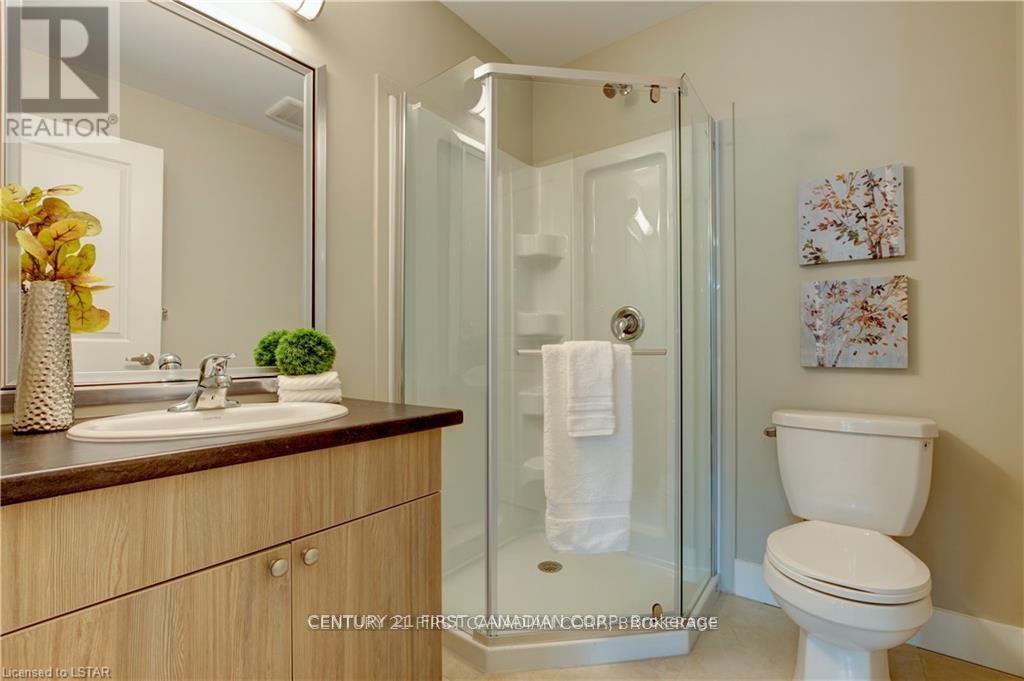 33 - 177 Edgevalley Road, London East, Ontario  N5V 0C5 - Photo 6 - X12211929