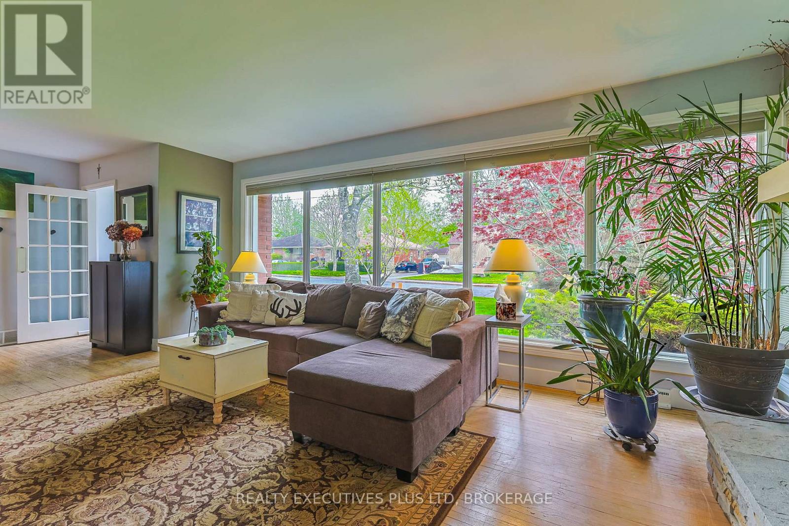 6405 Atlee Street, Niagara Falls, Ontario  L2G 2W7 - Photo 7 - X12129772