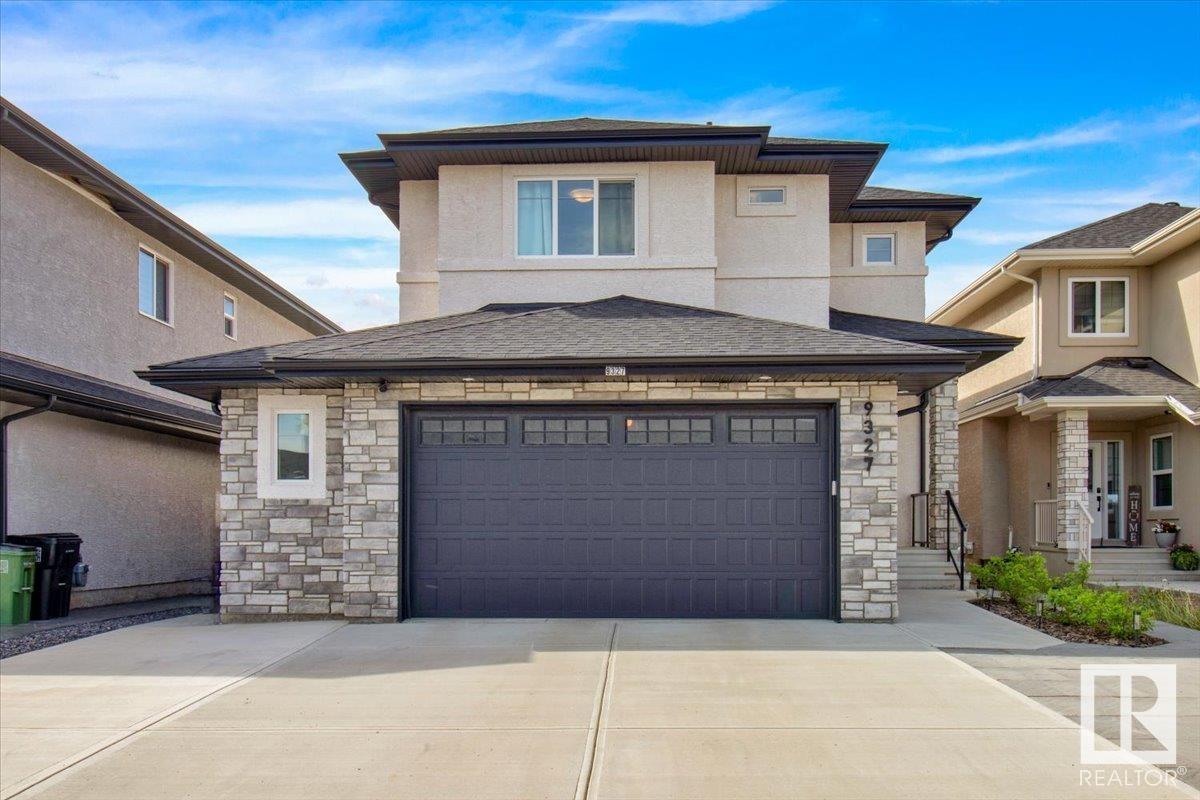 9327 181 AV NW, edmonton, Alberta
