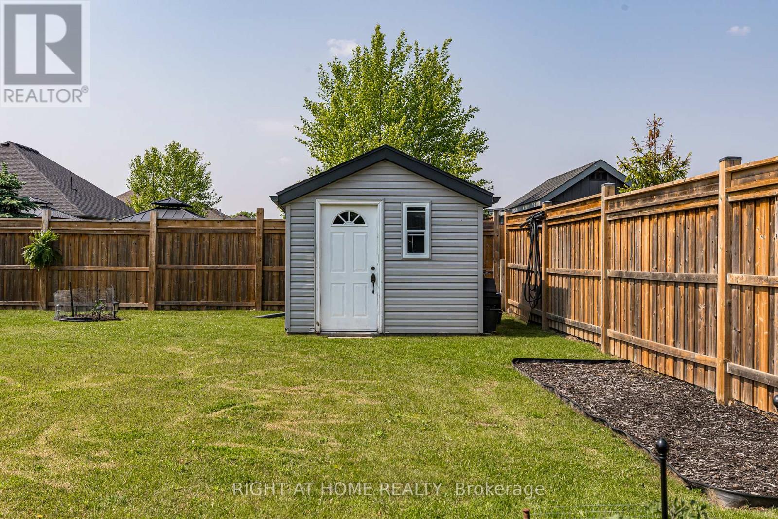 6 Bluenose Drive, Norfolk (Port Dover), Ontario  N0A 1N7 - Photo 44 - X12211817