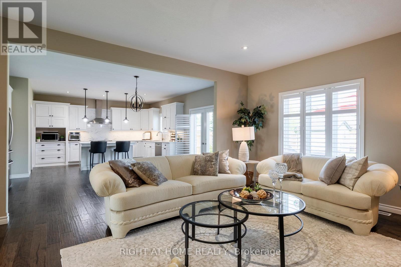 6 Bluenose Drive, Norfolk (Port Dover), Ontario  N0A 1N7 - Photo 9 - X12211817
