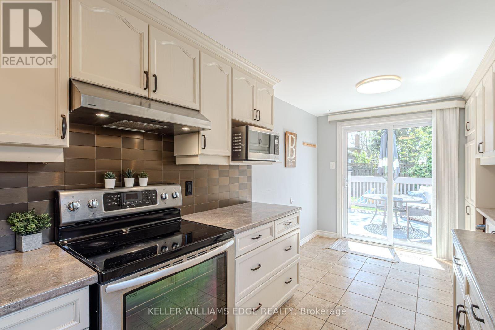 53 Nautical Road, Brantford, Ontario  N3P 1L8 - Photo 16 - X12211819