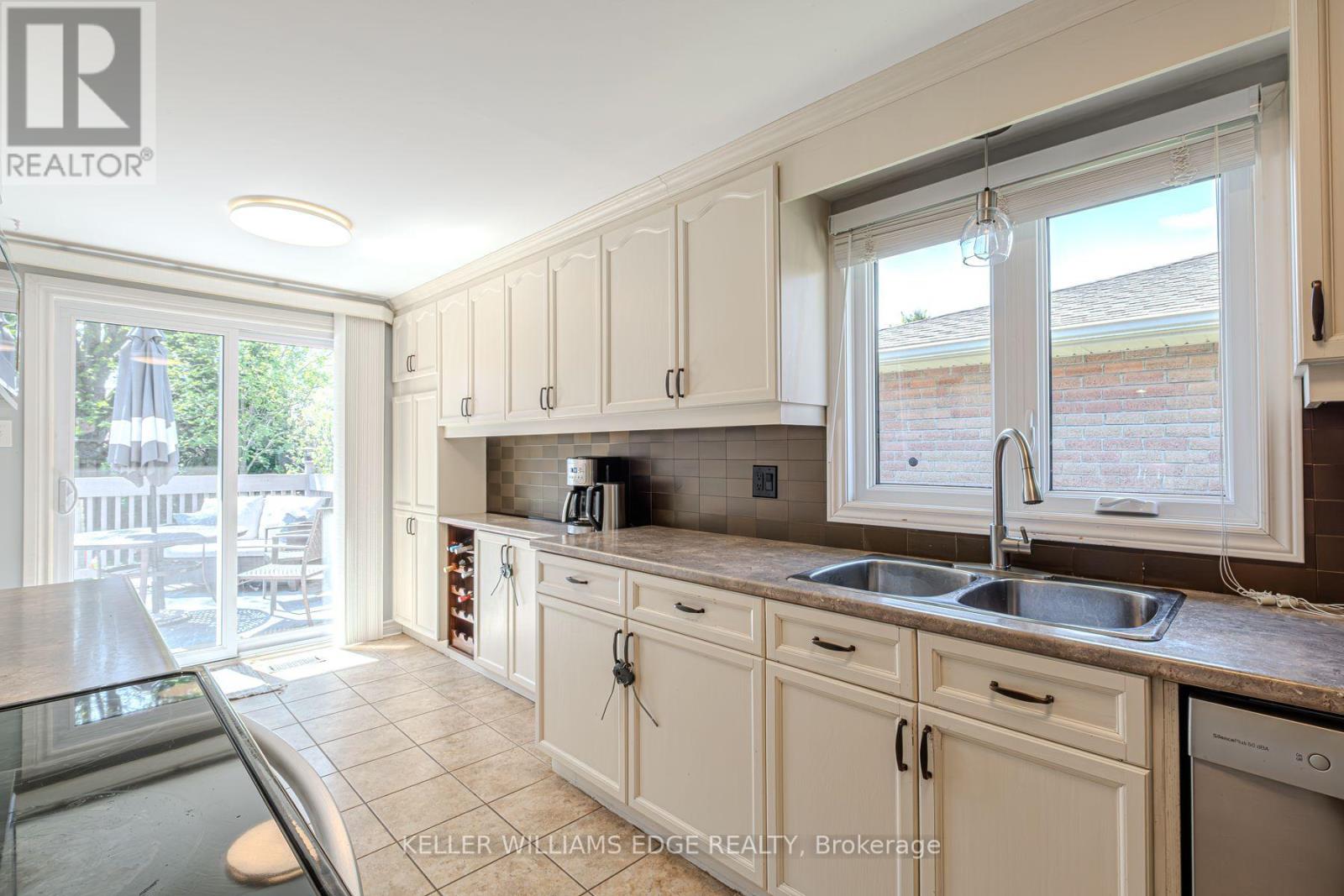53 Nautical Road, Brantford, Ontario  N3P 1L8 - Photo 17 - X12211819
