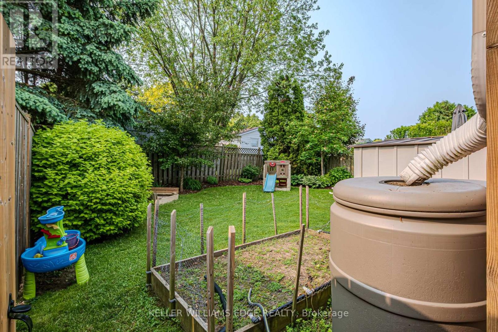53 Nautical Road, Brantford, Ontario  N3P 1L8 - Photo 5 - X12211819