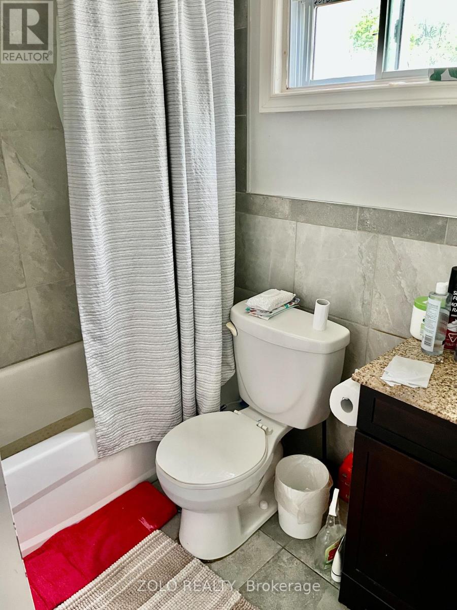 49 Cohoe Street, Welland, Ontario  L3B 3V2 - Photo 11 - X12211824