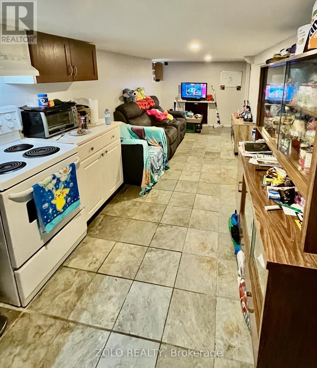 49 Cohoe Street, Welland, Ontario  L3B 3V2 - Photo 25 - X12211824