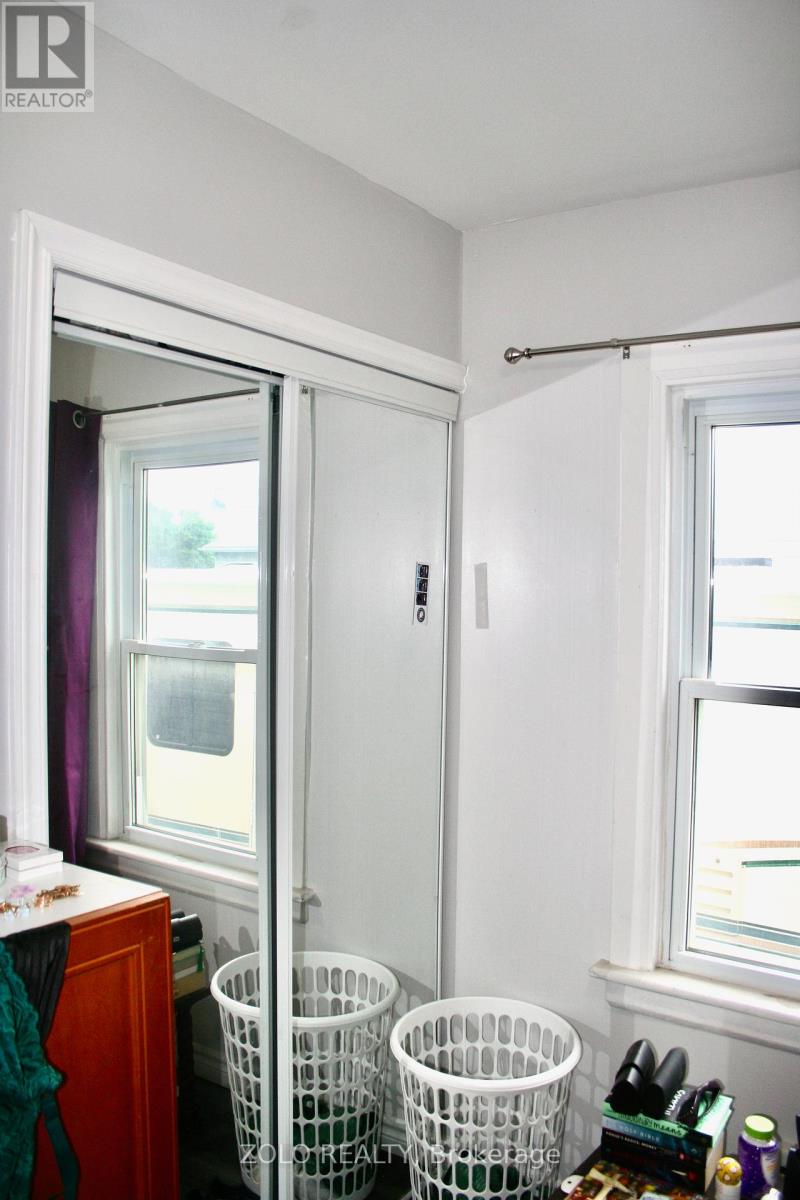 49 Cohoe Street, Welland, Ontario  L3B 3V2 - Photo 7 - X12211824