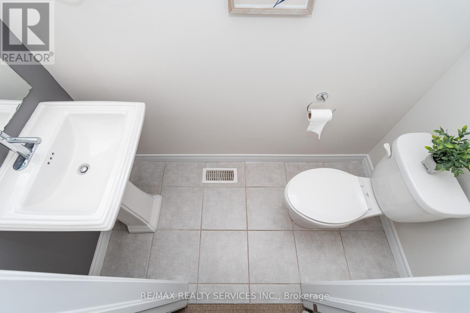 7 Baker Lane, Brant, Ontario  N3L 0J7 - Photo 25 - X12211839