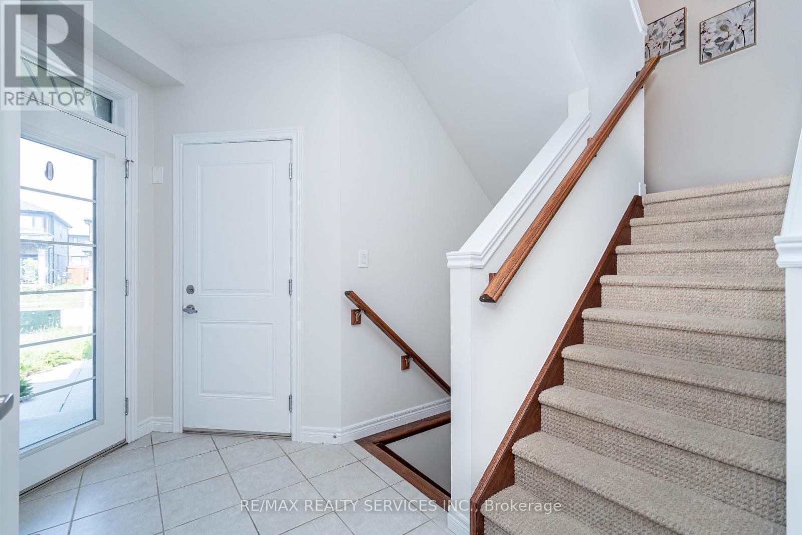 7 Baker Lane, Brant, Ontario  N3L 0J7 - Photo 9 - X12211839