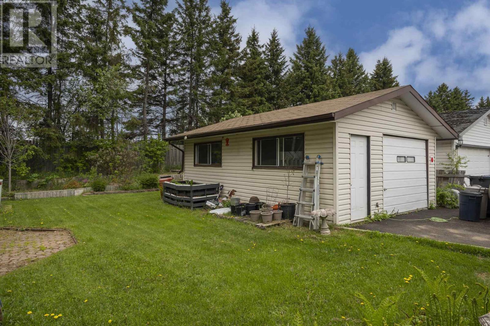 624 Dalhousie Dr, Thunder Bay, Ontario  P7C 5P3 - Photo 38 - TB251624