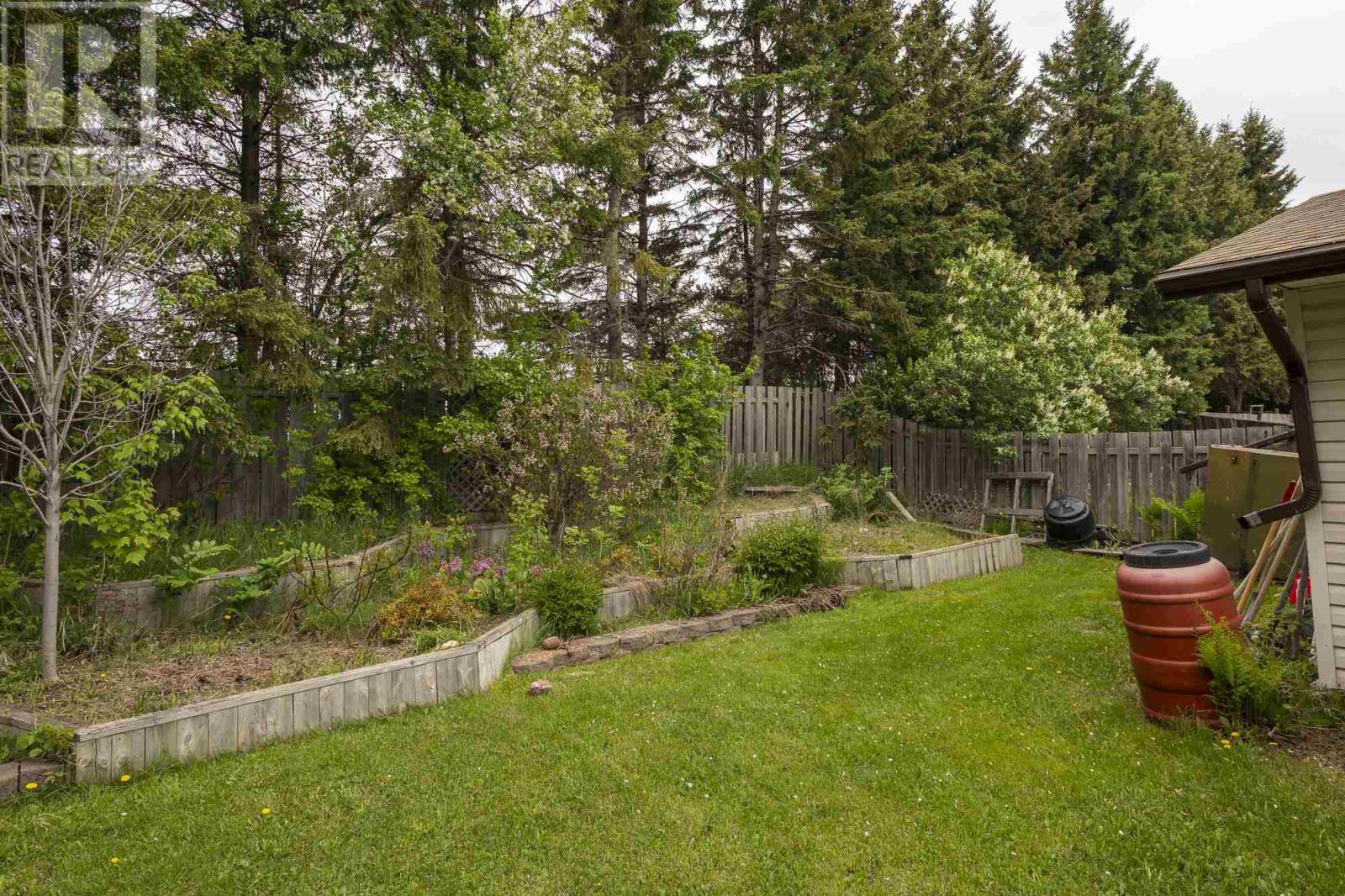 624 Dalhousie Dr, Thunder Bay, Ontario  P7C 5P3 - Photo 39 - TB251624