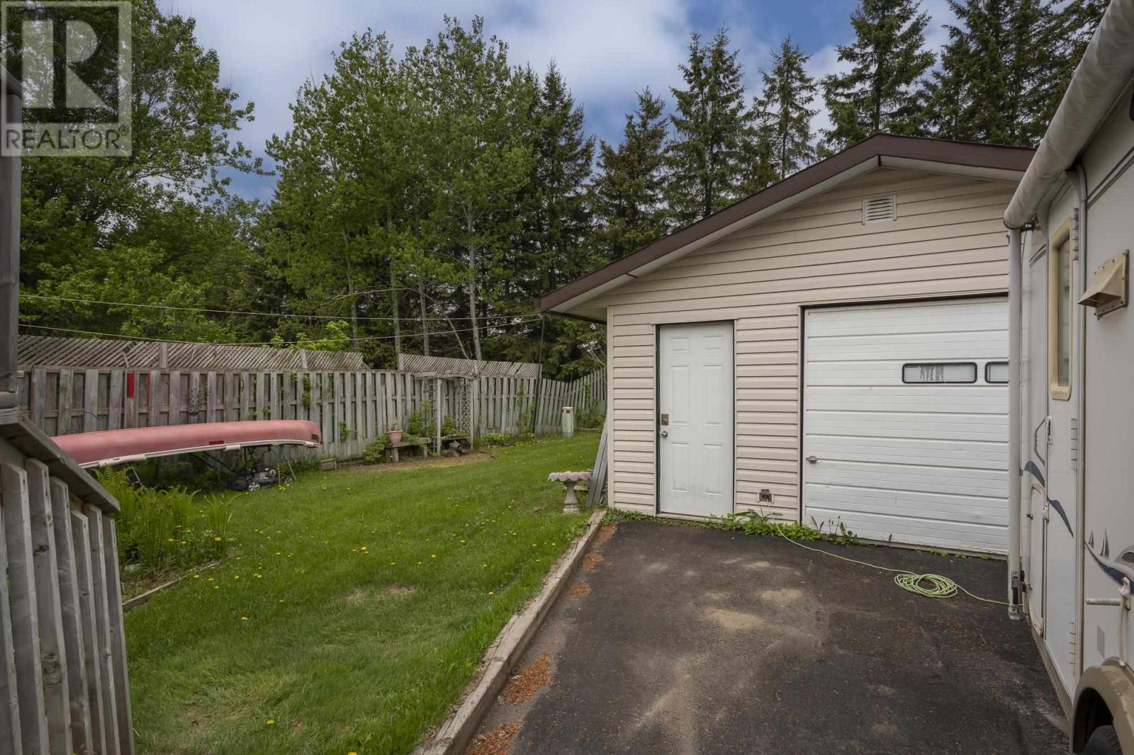 624 Dalhousie Dr, Thunder Bay, Ontario  P7C 5P3 - Photo 46 - TB251624