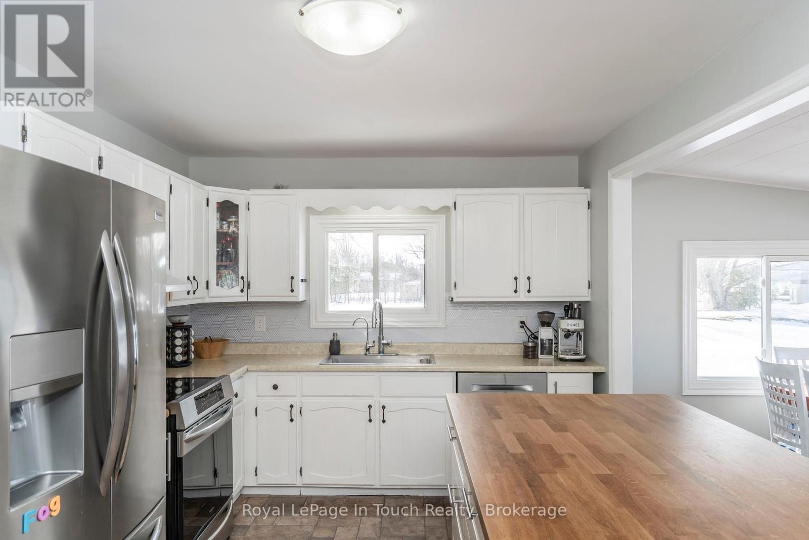 164 Duck Bay Road, Tay, Ontario  L0K 2C0 - Photo 19 - S12211897
