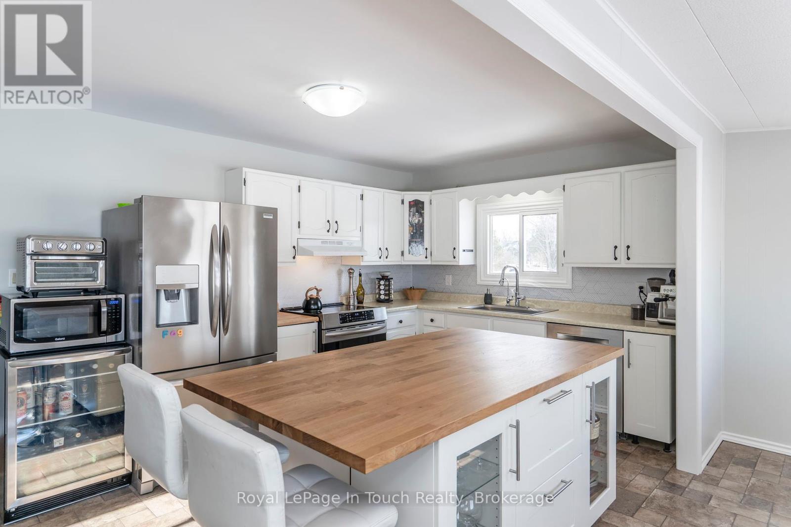 164 Duck Bay Road, Tay, Ontario  L0K 2C0 - Photo 24 - S12211897