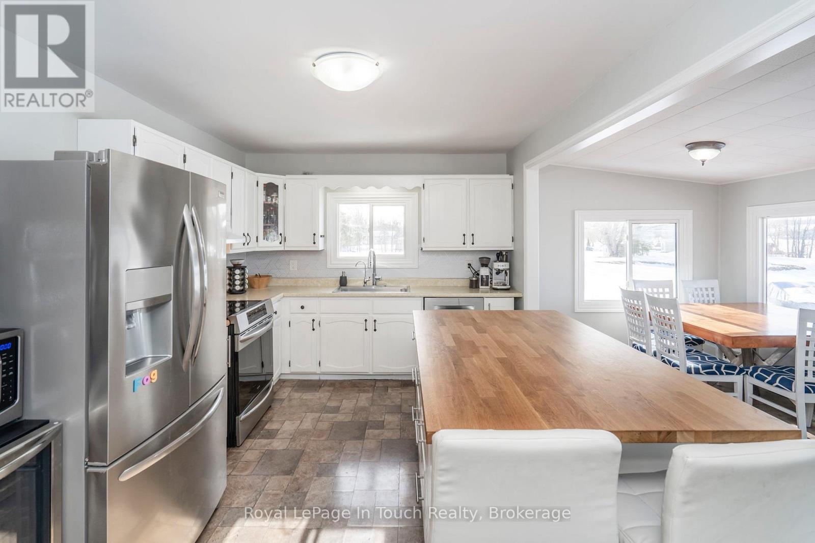 164 Duck Bay Road, Tay, Ontario  L0K 2C0 - Photo 25 - S12211897