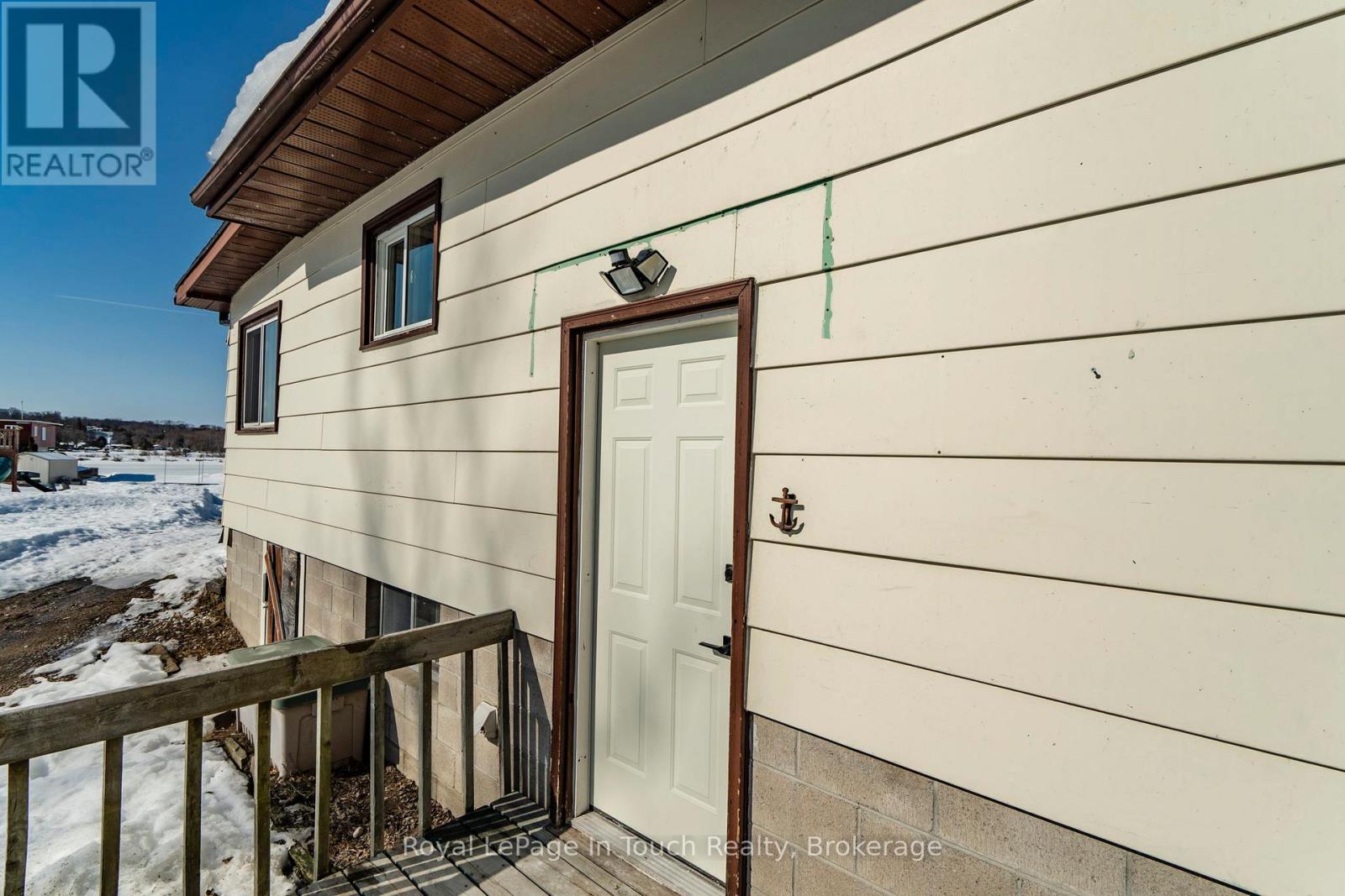 164 Duck Bay Road, Tay, Ontario  L0K 2C0 - Photo 8 - S12211897