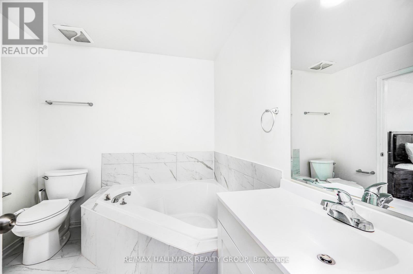 73 Palmadeo Drive, Ottawa, Ontario  K2J 4Z3 - Photo 15 - X12211631