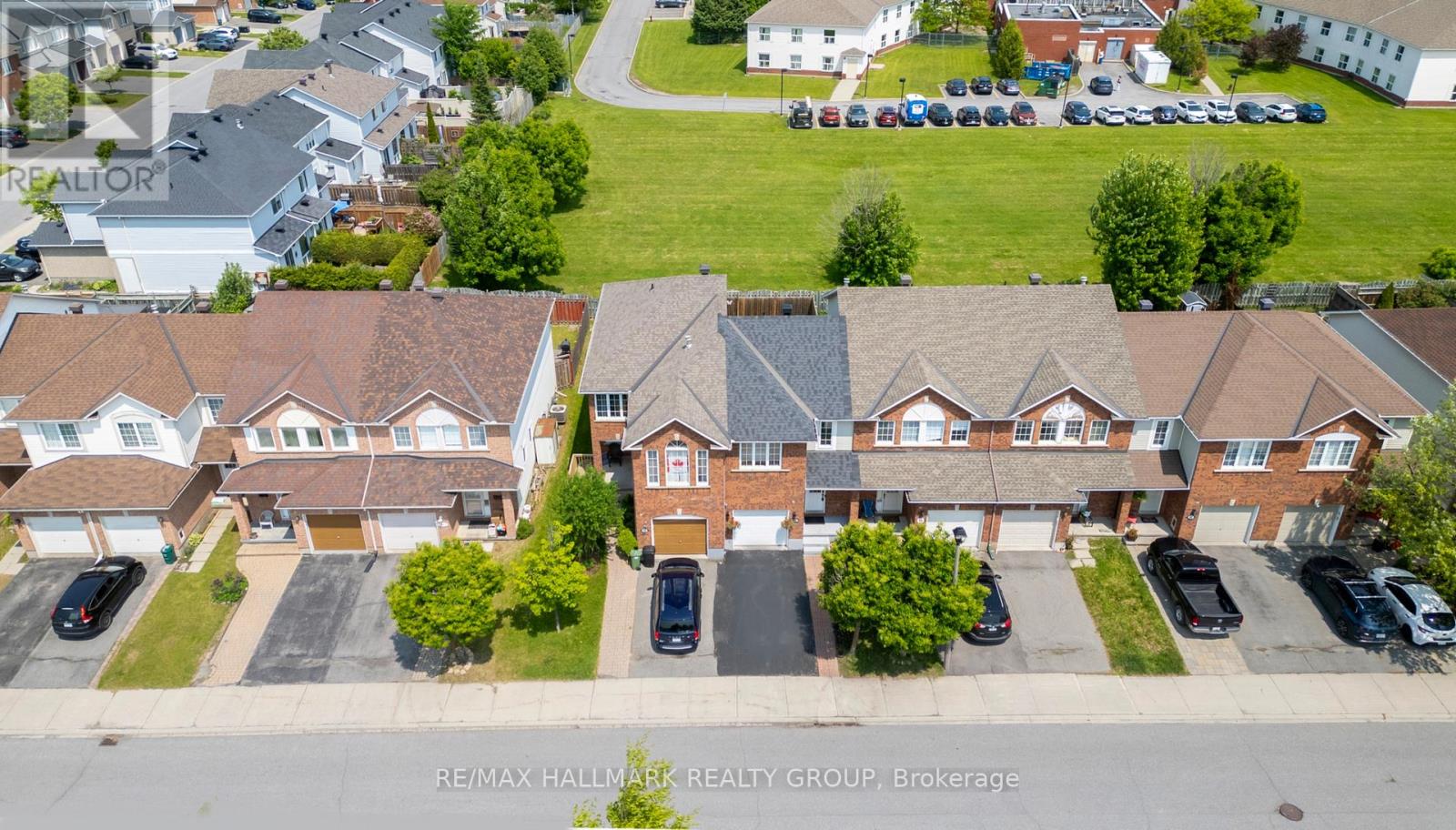 73 Palmadeo Drive, Ottawa, Ontario  K2J 4Z3 - Photo 2 - X12211631