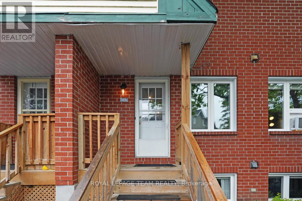 117 - 8 Terrace Drive, Ottawa, Ontario  K2H 9J2 - Photo 5 - X12211754